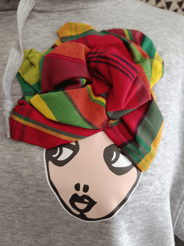Sweat gris POUPETTE KREOL rouge